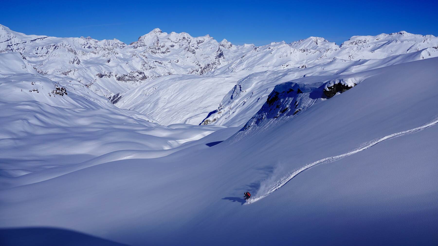 Skiing near Val-d'Is&egrave;re, France