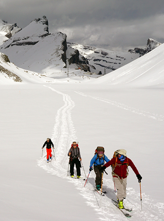 Skinning to the Lammeren hut. April 26, 2019
